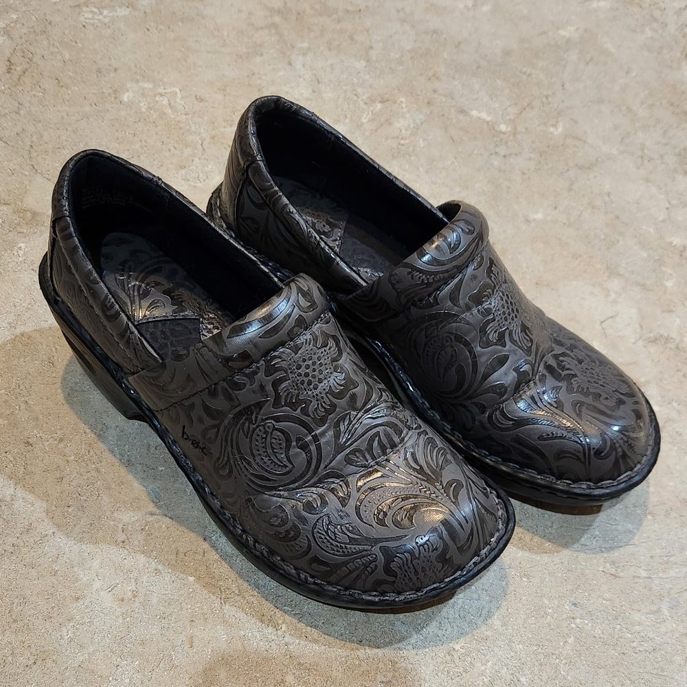 Women's Shoes BOC Born Concepts Gray Embossed Floral Clogs Peggy Size 6.5 M